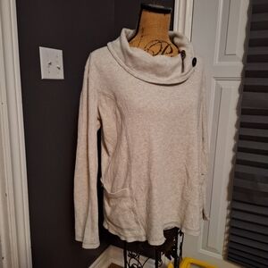 ⭐️ 3/$20 Neon Buddha Cowl Neck Top